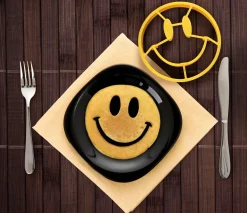 Breakfast Molds^Fred CRACK A SMILE